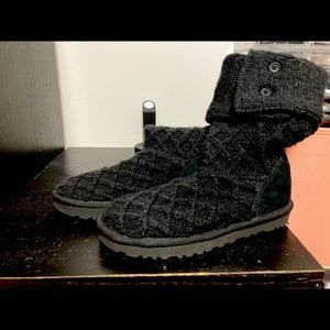 Black Ugg Classic Cardy Boot